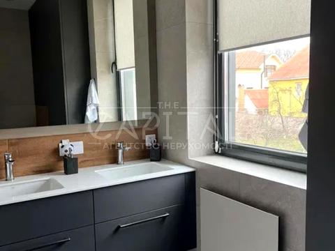 будинок за адресою Богатирська вул.