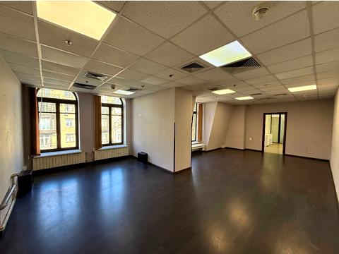 коммерческая по адресу Большая Васильковская ул. (Красноармейская), 1-3