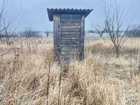 участок по адресу Садова