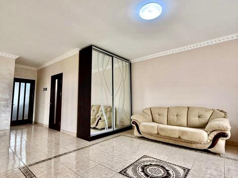 будинок за адресою Головна