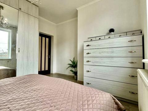 будинок за адресою Головна