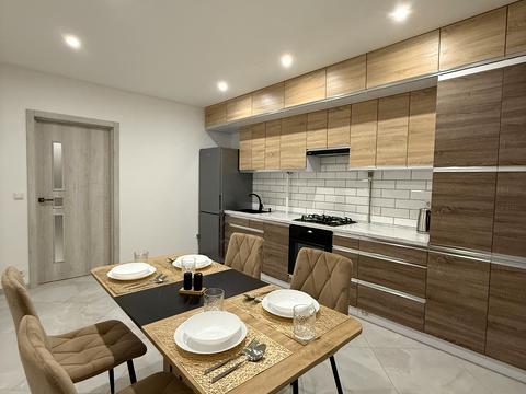 квартира по адресу Александра Довженко ул., 33