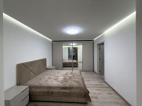 квартира по адресу Александра Довженко ул., 33