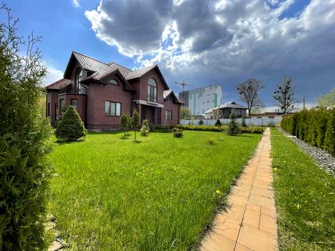 будинок за адресою Інститутська, 9