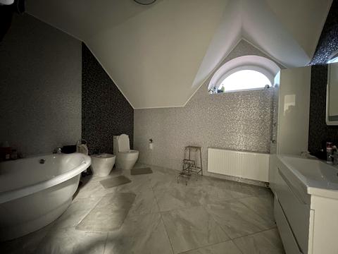 будинок за адресою Інститутська, 9