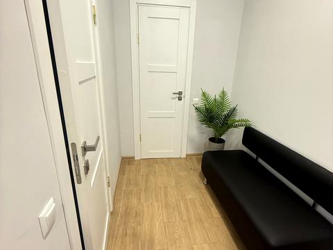 комерційна за адресою Пирогова вул., 76а