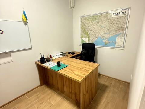 комерційна за адресою Пирогова вул., 76а