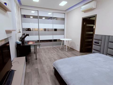 квартира за адресою Небесної Сотні просп. (Маршала Жукова), 3А/4