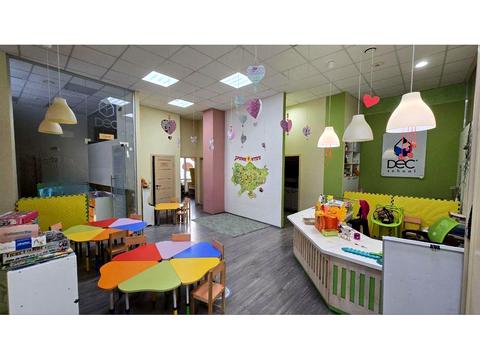 комерційна за адресою Юлії Здановської вул. (Ломоносова), 73-В