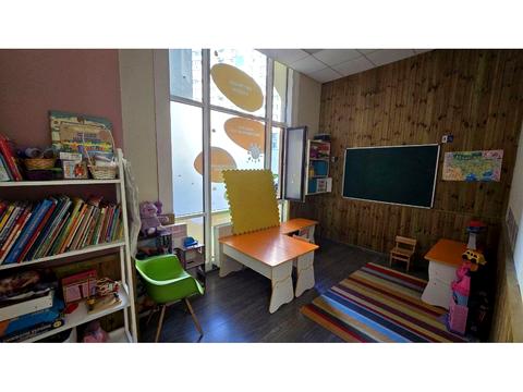 комерційна за адресою Юлії Здановської вул. (Ломоносова), 73-В