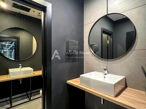 комерційна за адресою Велика Васильківська вул. (Червоноармійська), 55