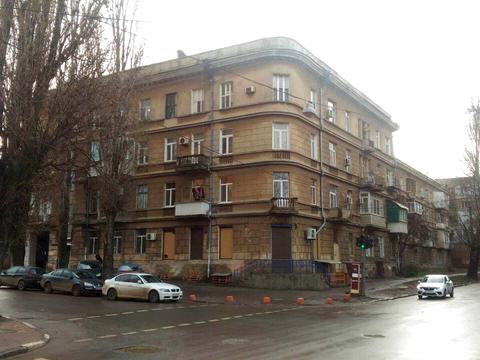 квартира за адресою Середня вул., 45