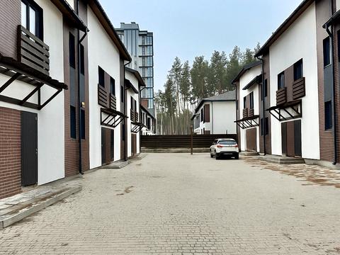 дом по адресу Институтская ул. (Артема)