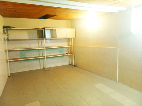 паркомісце за адресою Богдана Хмельницького вул., 68