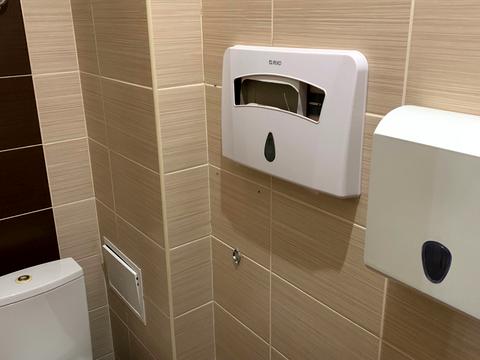 комерційна за адресою Хрещатик вул., 8