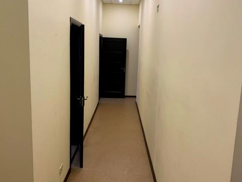 комерційна за адресою Хрещатик вул., 8