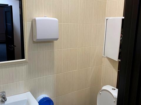 комерційна за адресою Хрещатик вул., 8