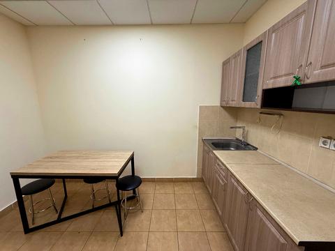 коммерческая по адресу Большая Васильковская ул. (Красноармейская), 1-3