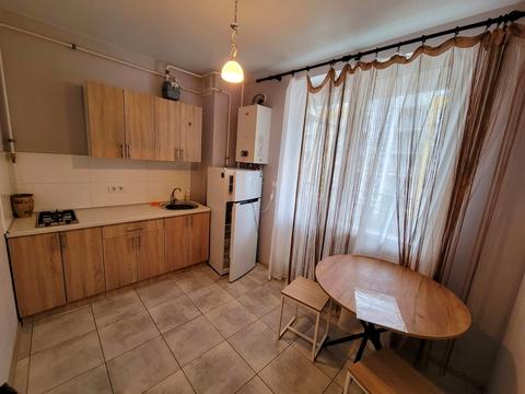 квартира за адресою смт. Авангард, Проїзна вул., 19