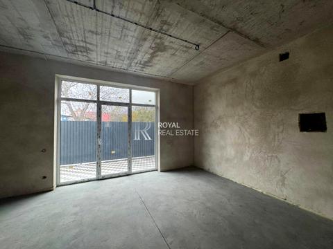 будинок за адресою с. Петропавлівська борщагівка, Івана Багряного вул.