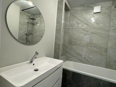 квартира по адресу Александра Довженко ул., 23