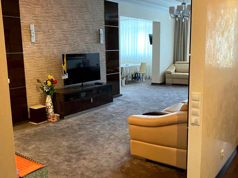 квартира за адресою Андрія Верхогляда вул. (Михайла Драгомирова), 20