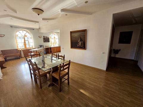 квартира за адресою Батальйону "Дніпро" бульв., 1-А