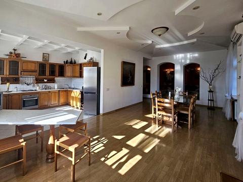 квартира за адресою Батальйону "Дніпро" бульв., 1-А