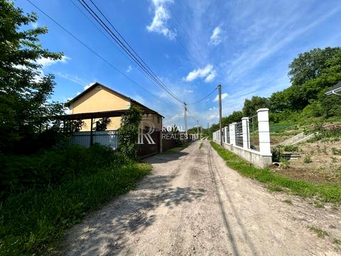 участок по адресу Річна, 2