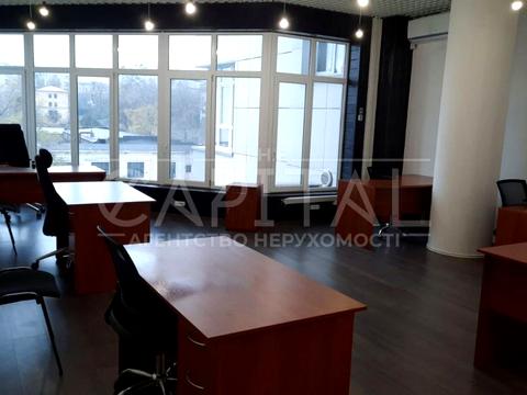 комерційна за адресою Кловський узвіз (Кловський), 4