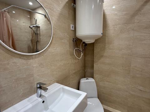 квартира за адресою Олега Мудрака вул. (Генерала Наумова), 1-Б