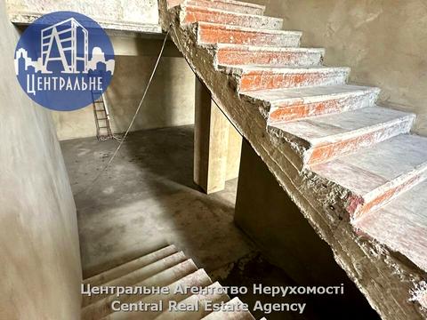 коммерческая по адресу Черновцы, Сергія Скальда ул. (Комарова), 31-В