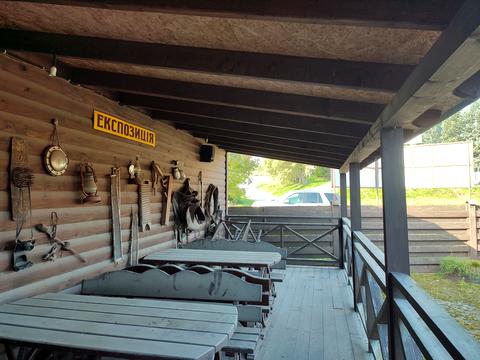 коммерческая по адресу Івана Франка, 1