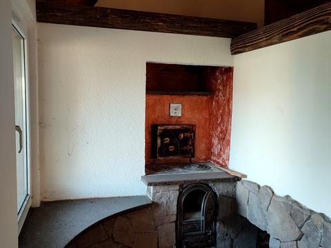 коммерческая по адресу Івана Франка, 1