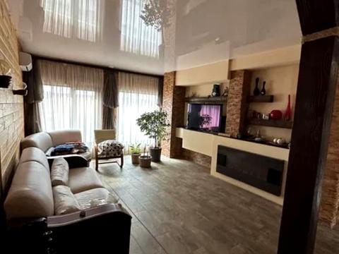 будинок за адресою київська