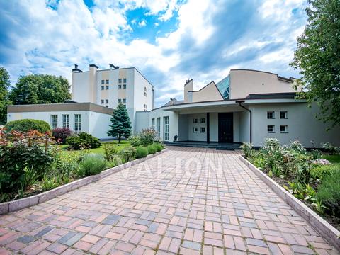 дом по адресу Строителей, 9