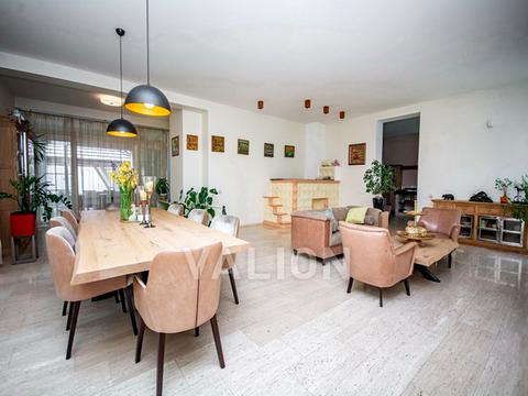 дом по адресу Строителей, 9