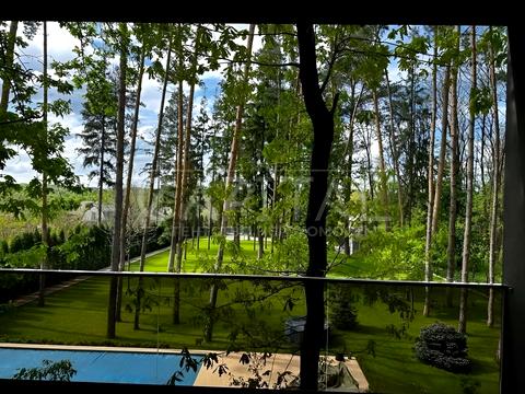 будинок за адресою Першотравнева вул., 100