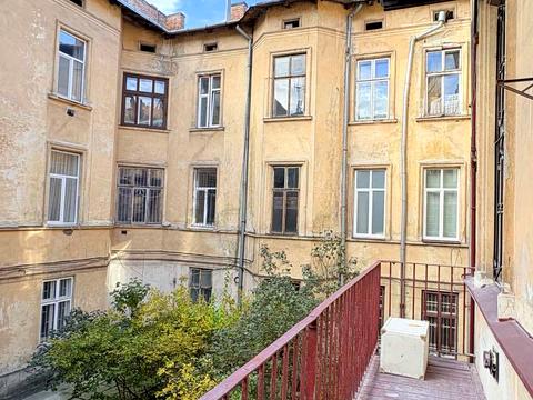 квартира за адресою Гетьмана Петра Дорошенка вул. (), 42