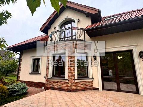 будинок за адресою Костянтинівська вул.