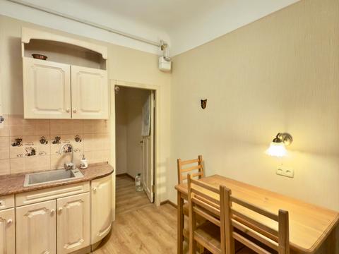 квартира за адресою Старомостова пл. (Миколи Островського), 1