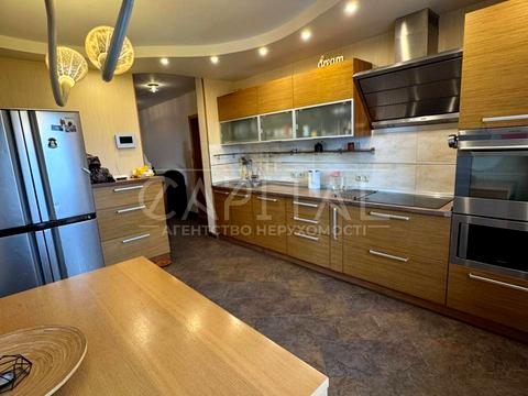 квартира за адресою Братів Зерових вул. (Червонопартизанська), 14-Б