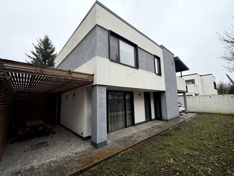 дом по адресу 7-ма ул., 20