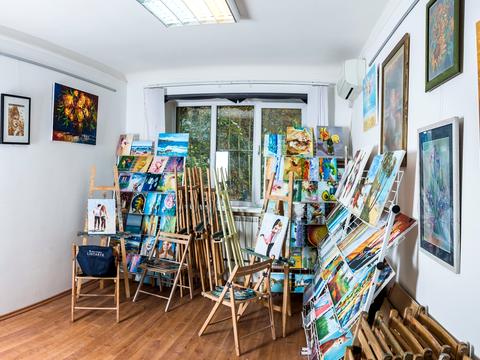 комерційна за адресою Івана Фірцака пров. (Москвіна), 2