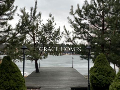 дом по адресу Центральна, 1