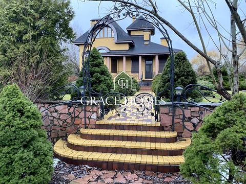 дом по адресу Центральна, 1