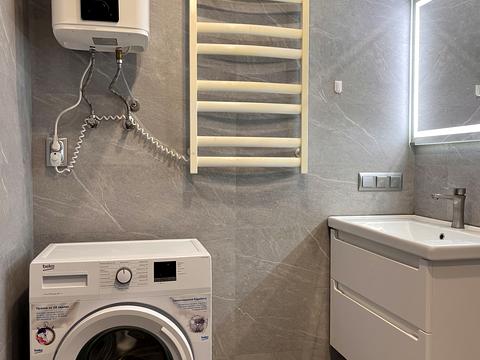 квартира за адресою Дніпровська набережна вул., 18-Б