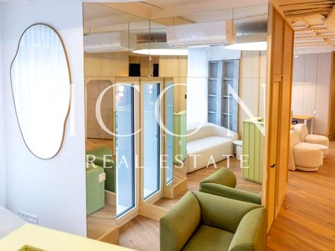 комерційна за адресою Буслівська вул., 12