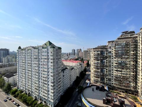 квартира за адресою Київ, Василя Тютюнника вул. (Анрі Барбюса), 39/2