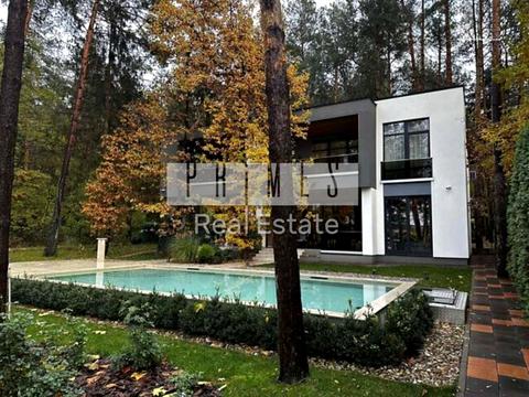 будинок за адресою Першотравнева вул.